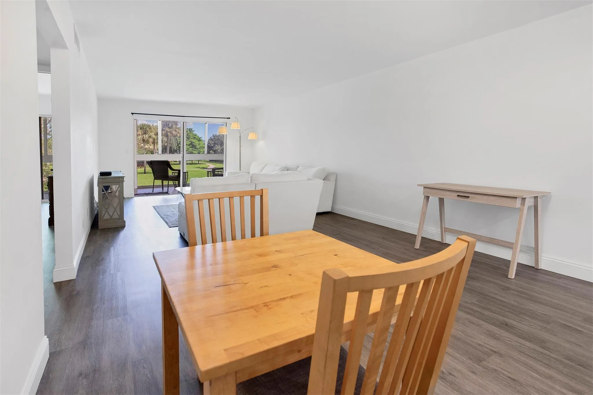 2805 Victoria Way, #F 2