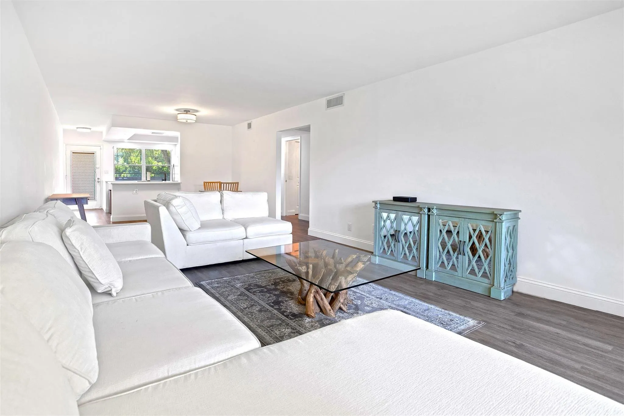 2805 Victoria Way, #F 2