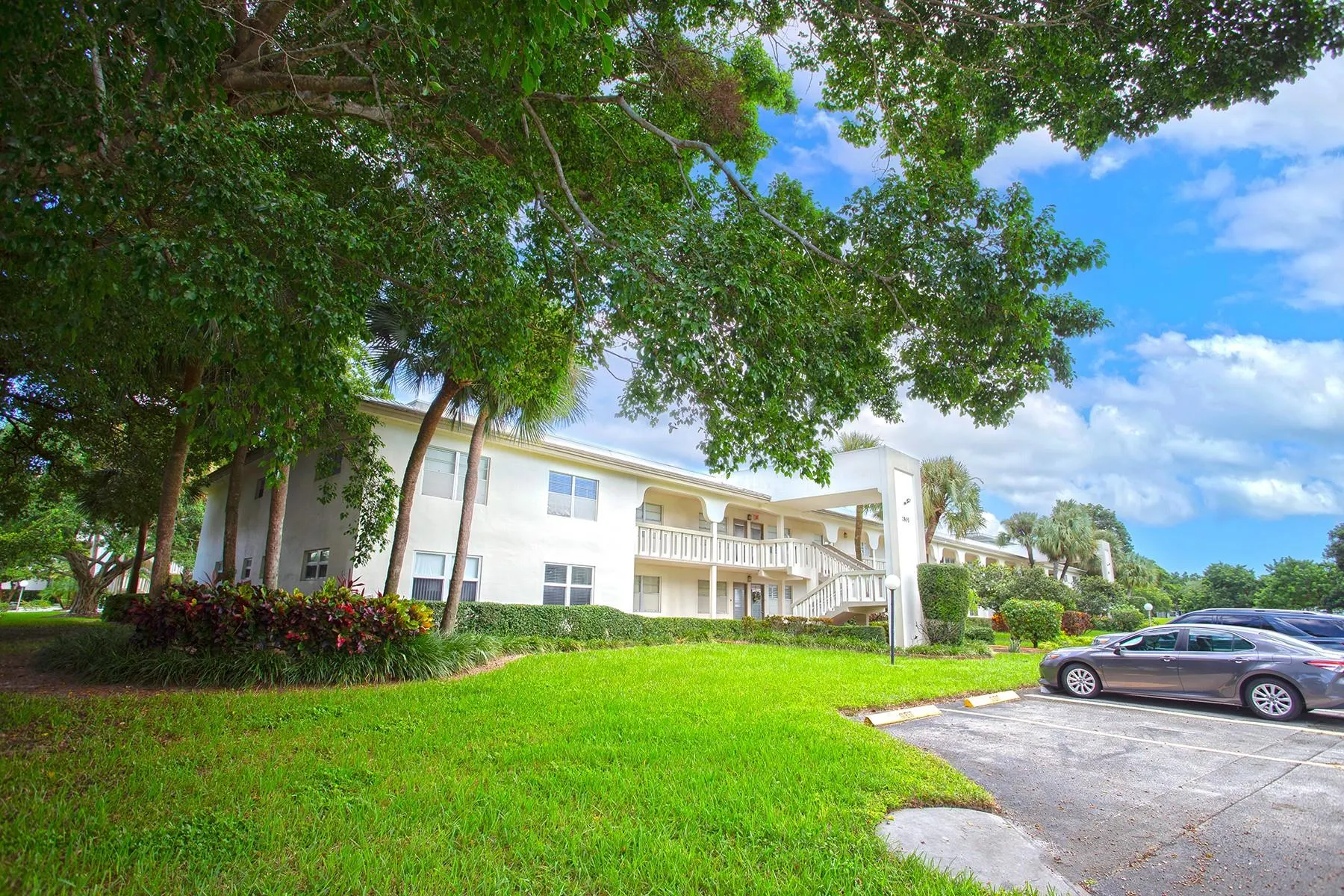 2805 Victoria Way, #F 2