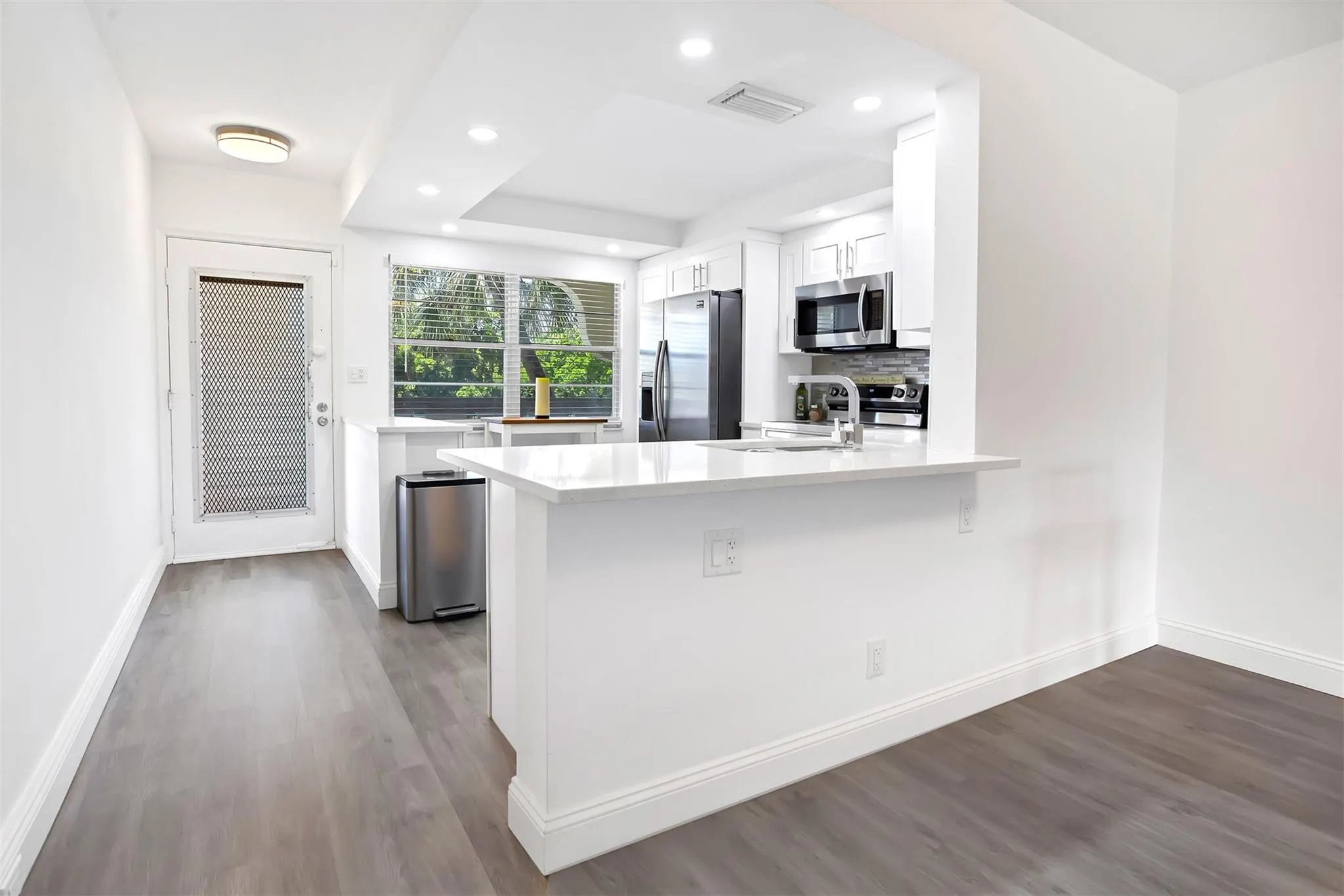 2805 Victoria Way, #F 2