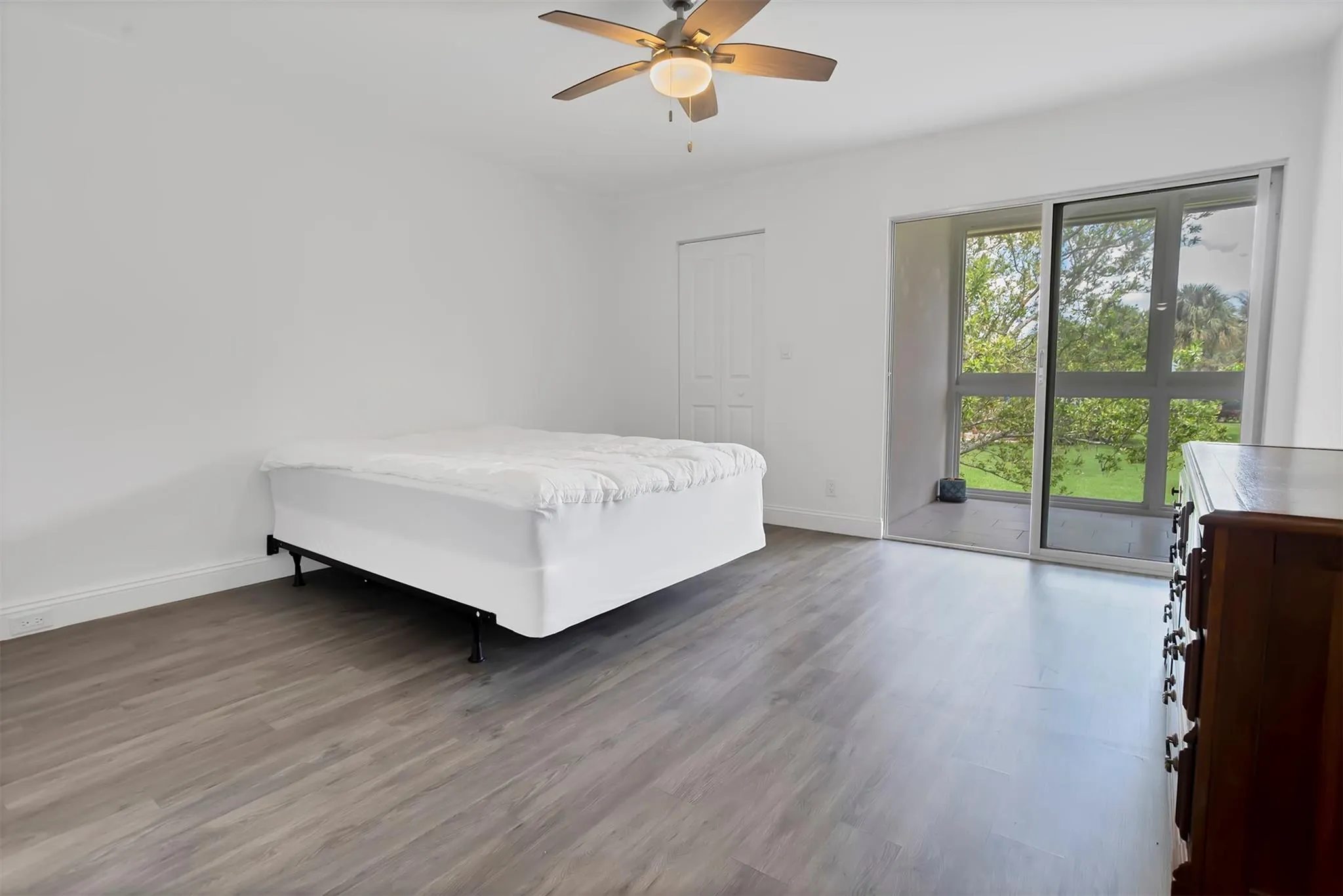 2805 Victoria Way, #F 2