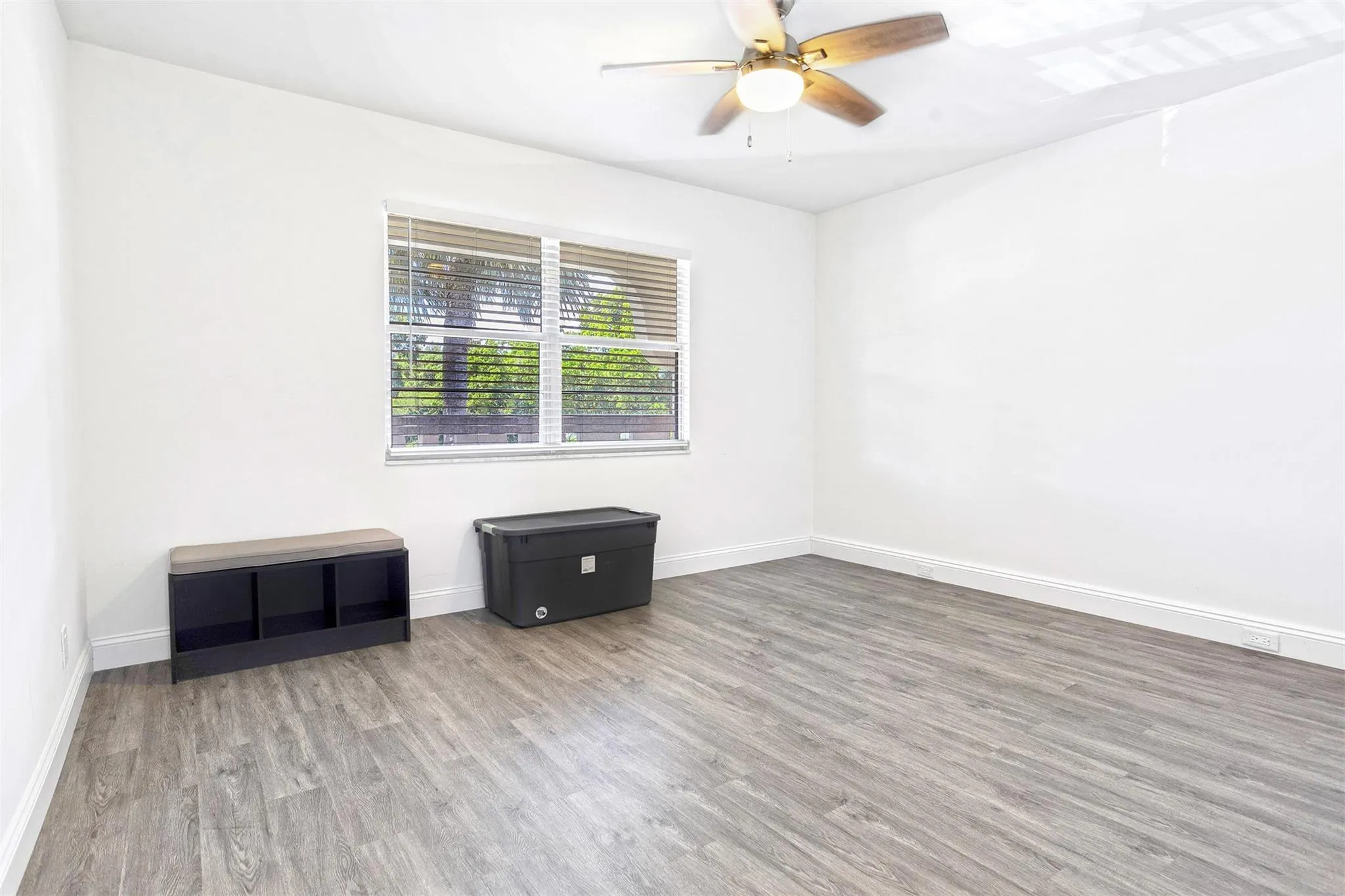 2805 Victoria Way, #F 2