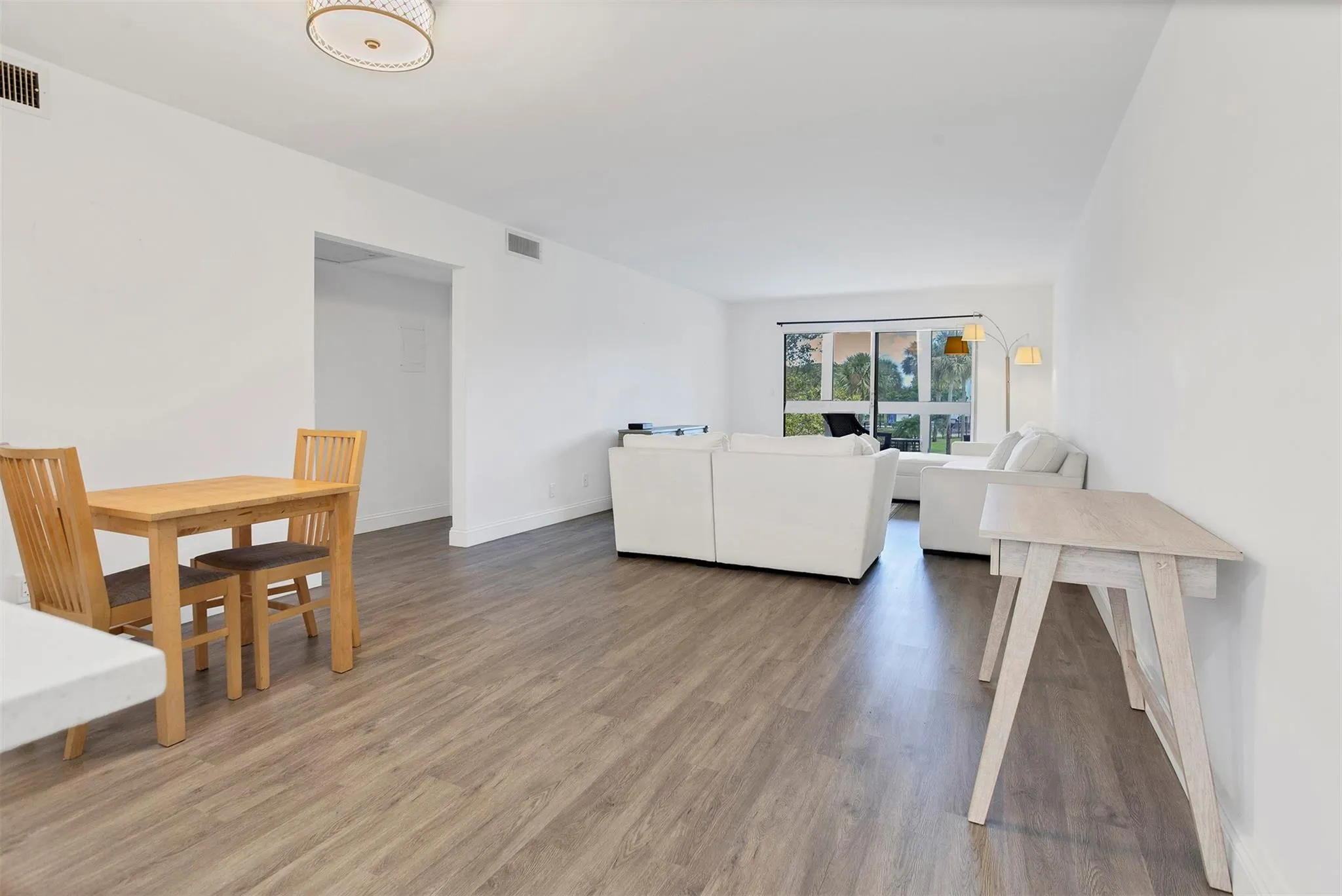 2805 Victoria Way, #F 2