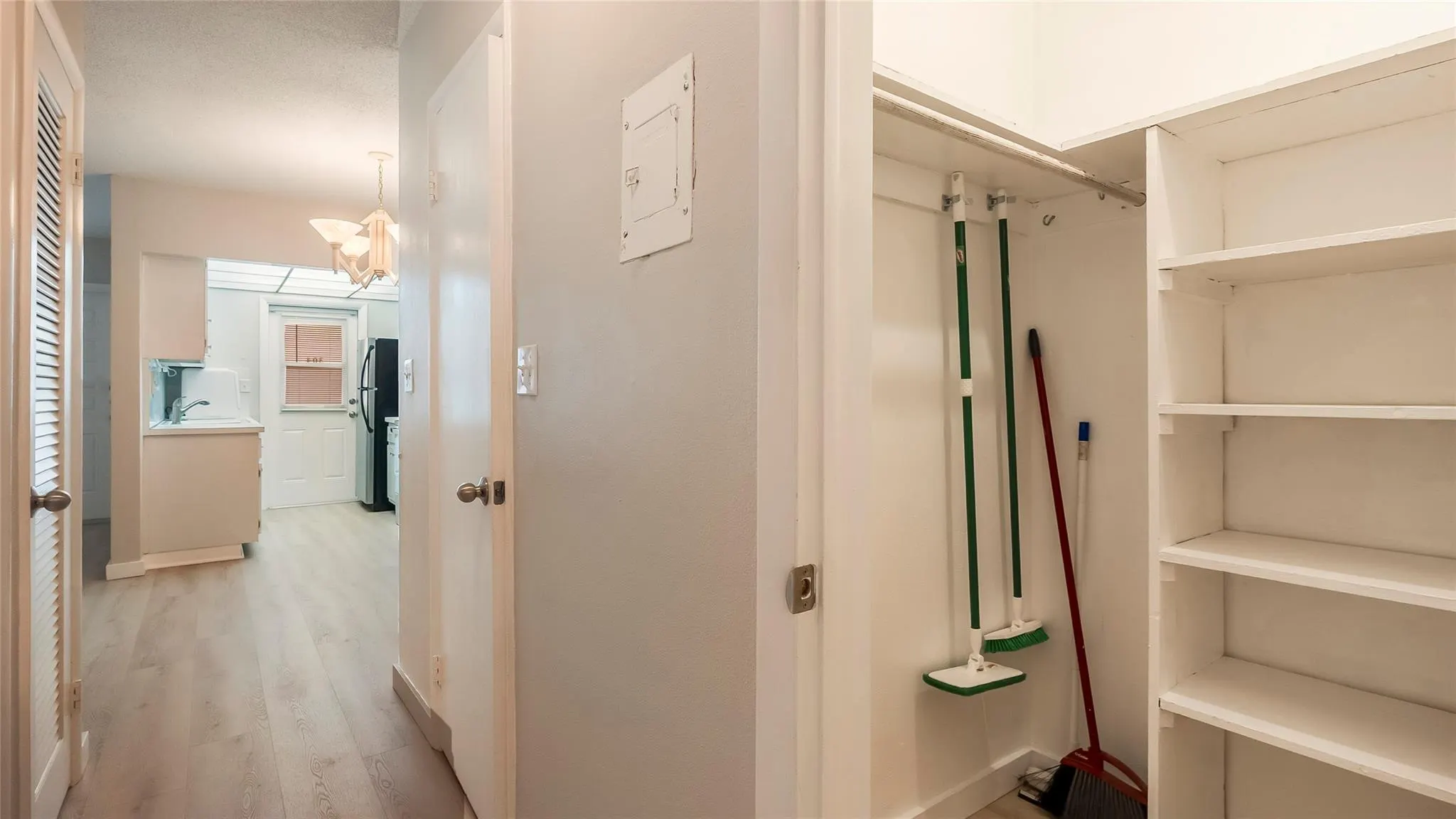 1855 Plunkett St, #304