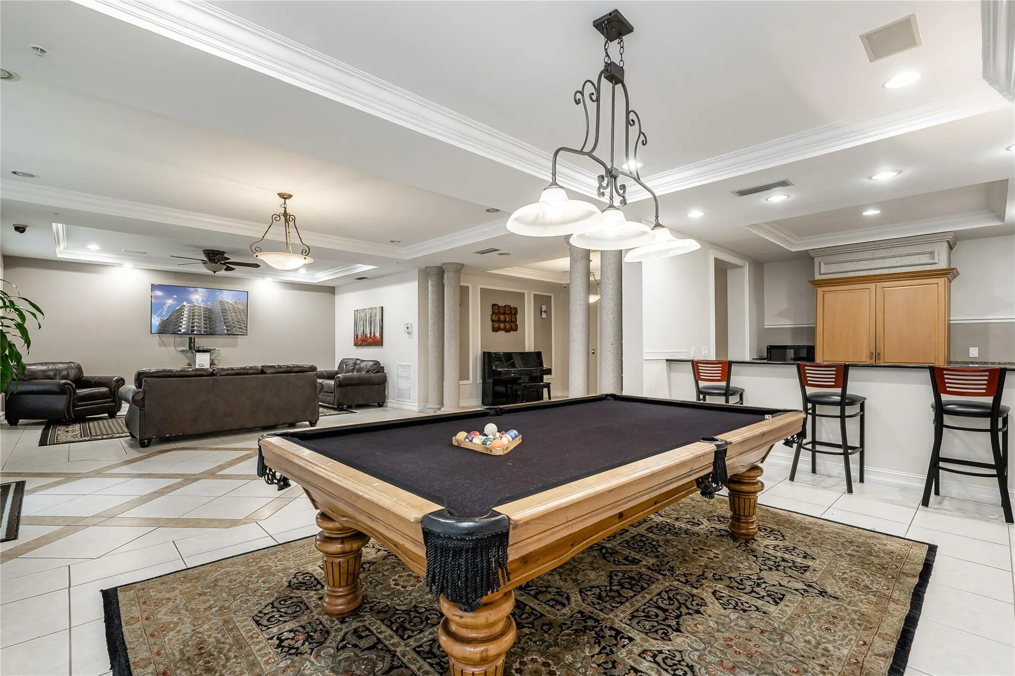 533 NE 3rd Ave, #319