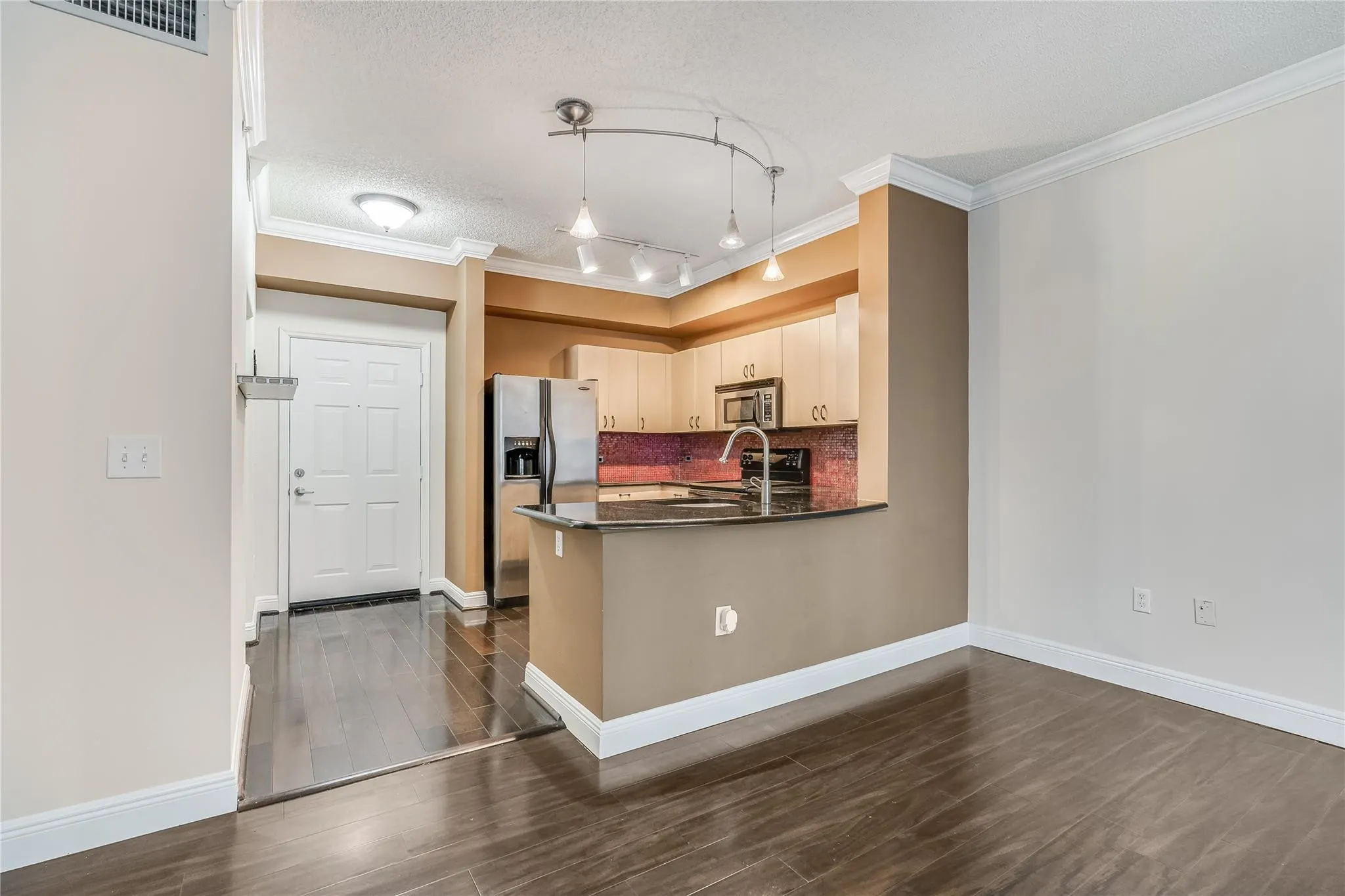 533 NE 3rd Ave, #319