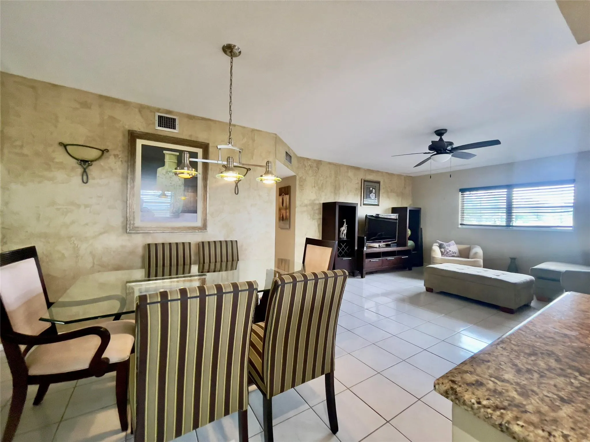 651 E Pine Dr, #310