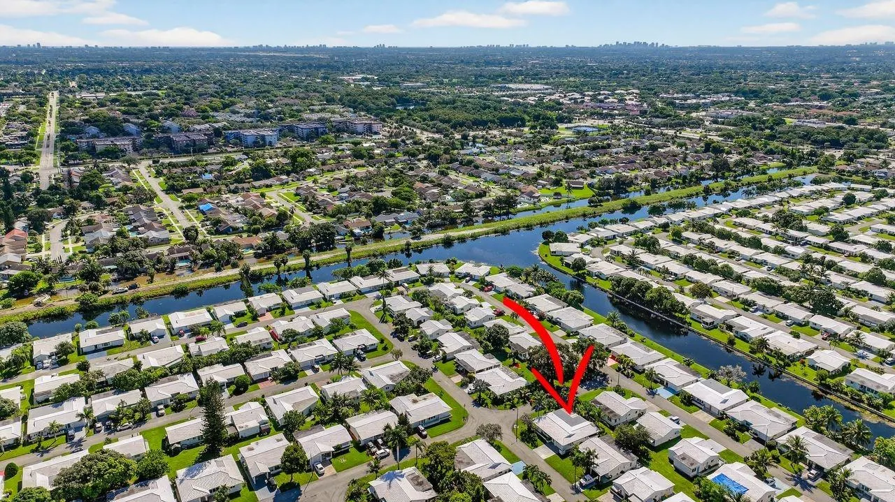 6800 NW 75th St