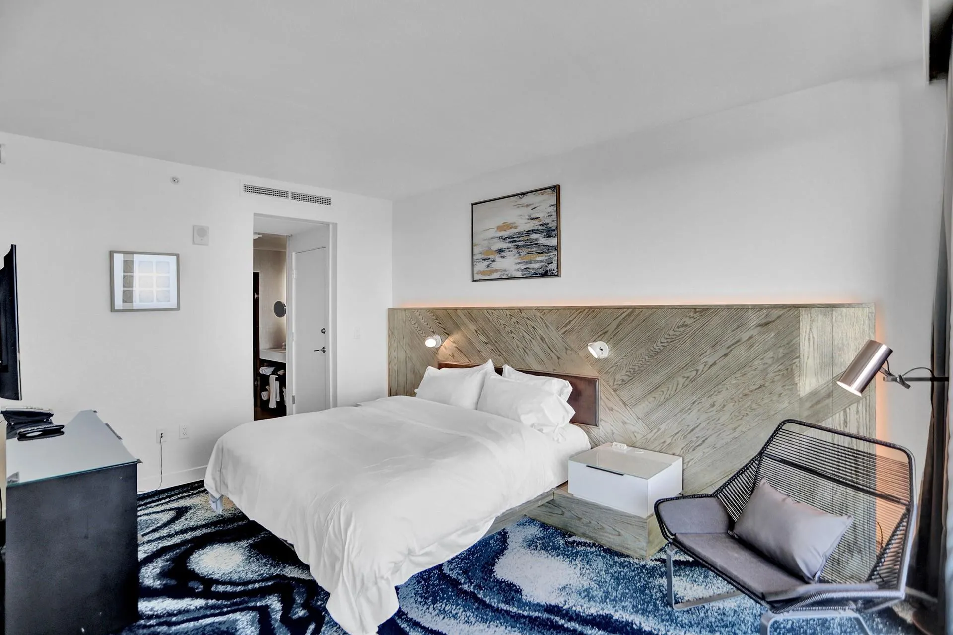 3101 Bayshore Drive, #1807