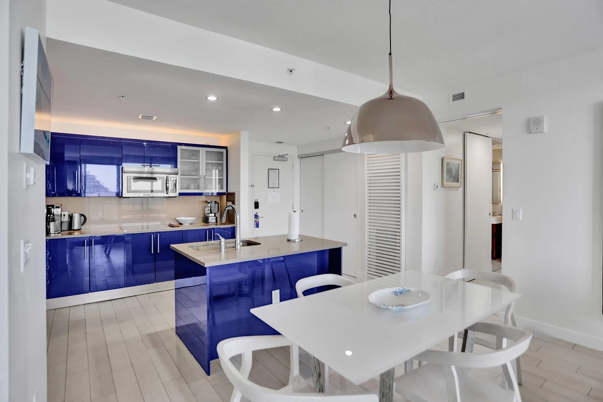 3101 Bayshore Drive, #1807