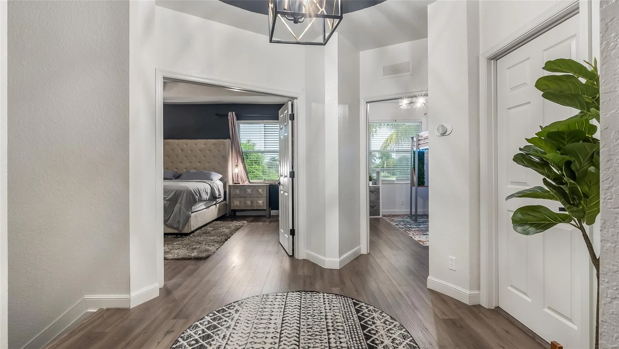 556 Cresta Cir