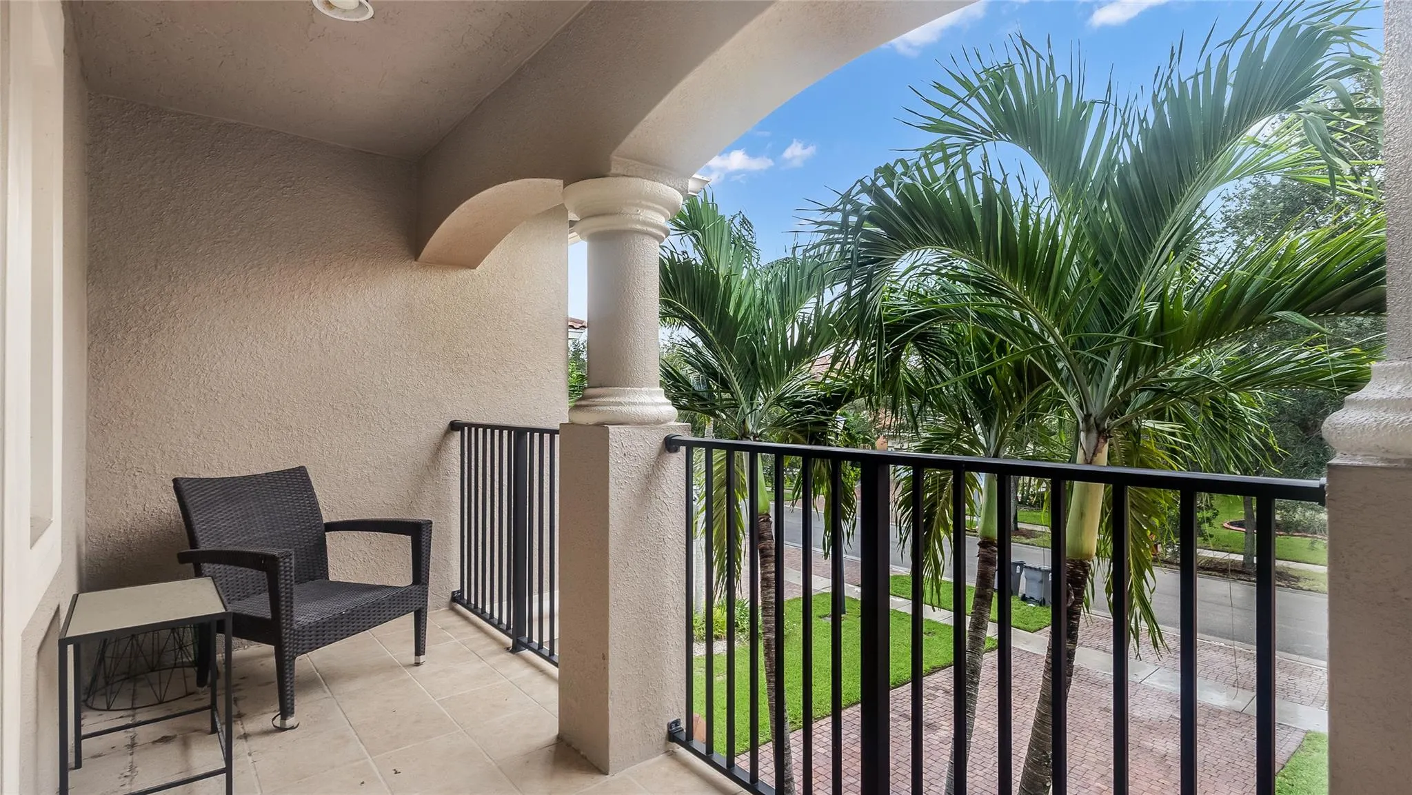 556 Cresta Cir