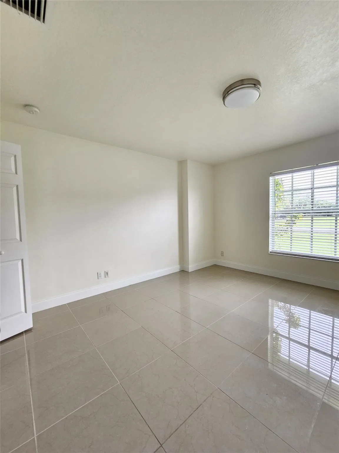 2282 SW Natema Rd