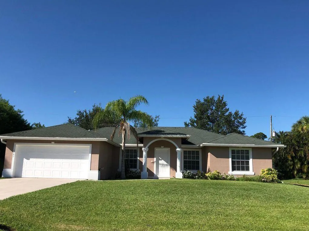 2282 SW Natema Rd