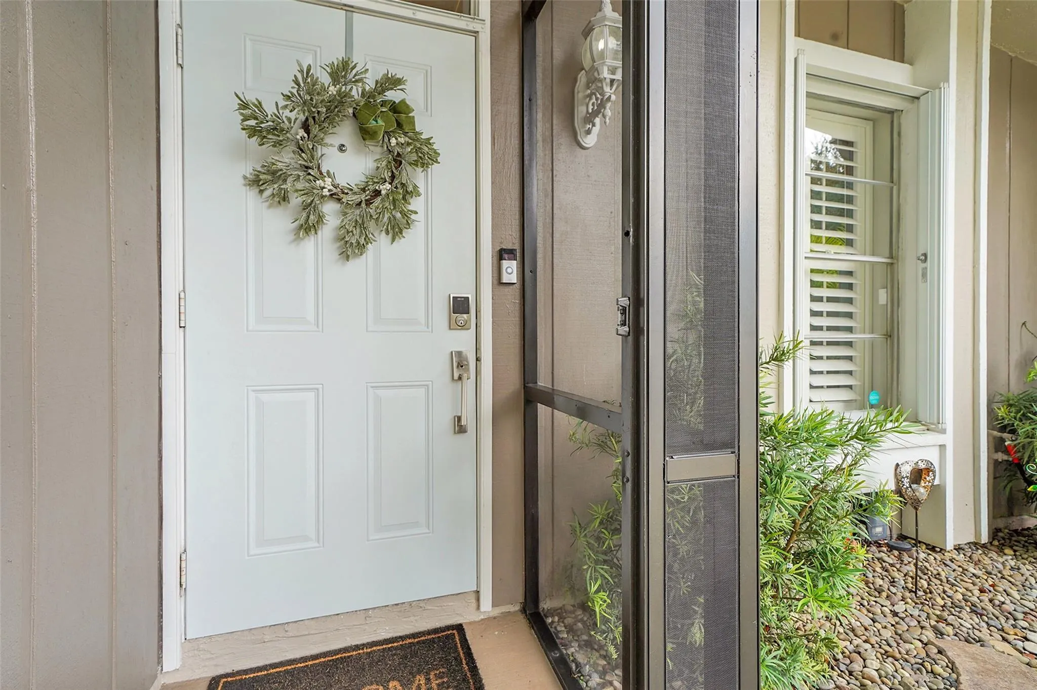 573 Woodgate Cir