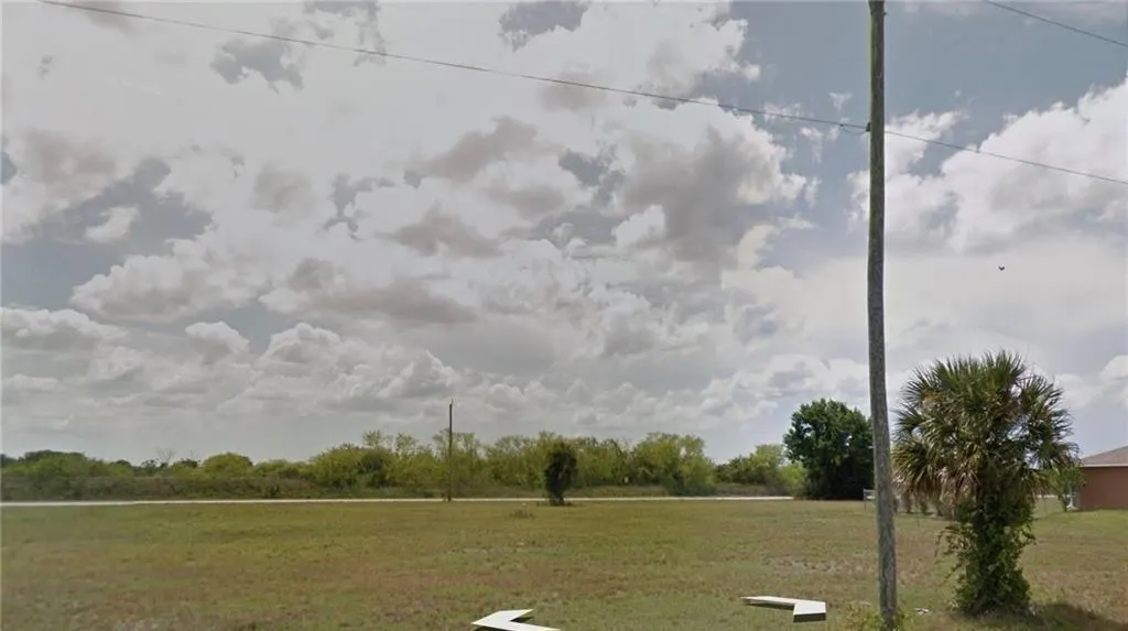 3907 NW 38th St