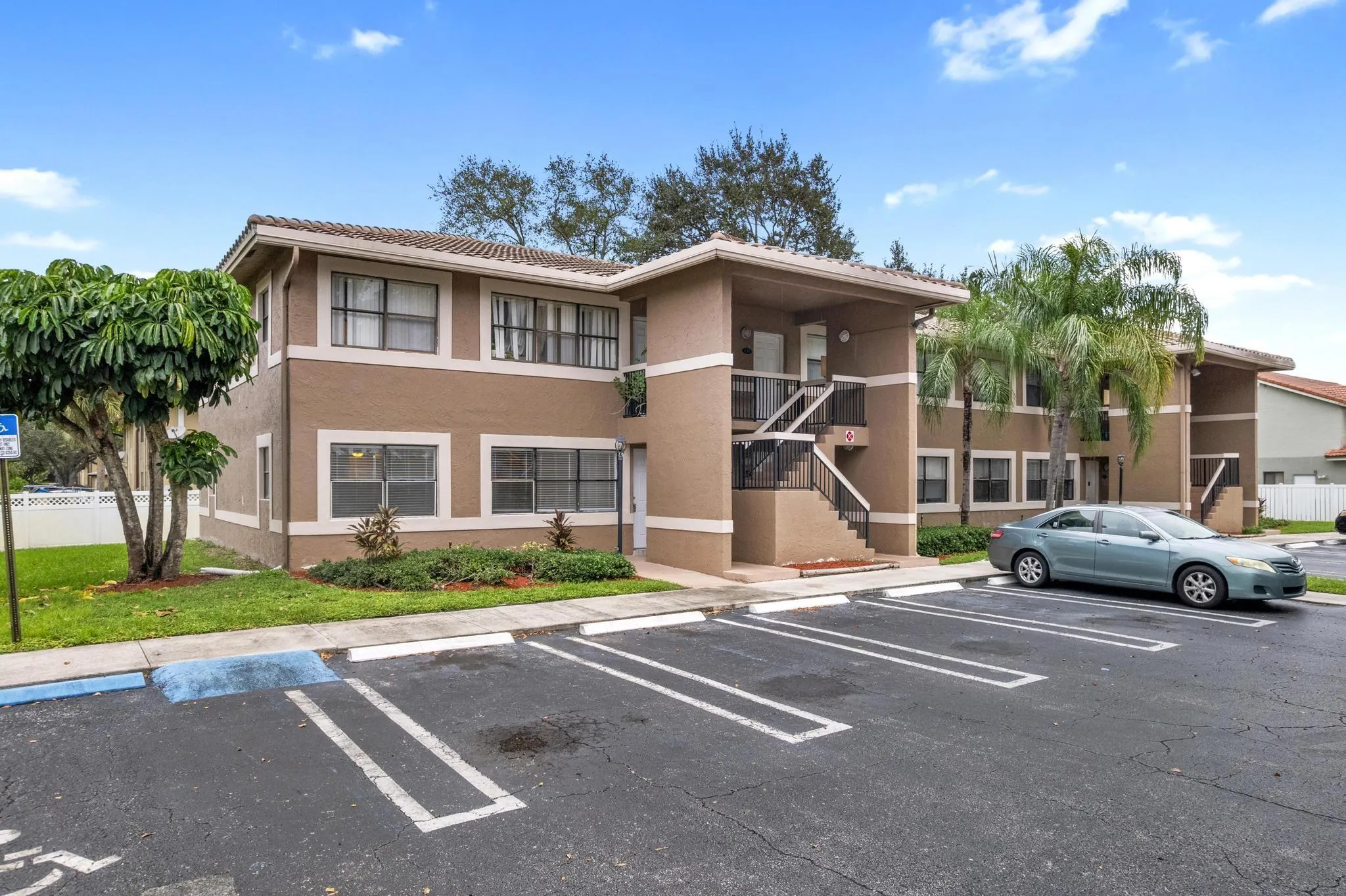 11583 NW 42nd ST, #11583
