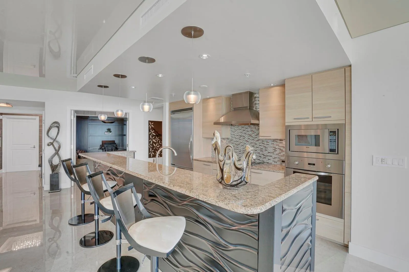 1 N Ocean Blvd, #506