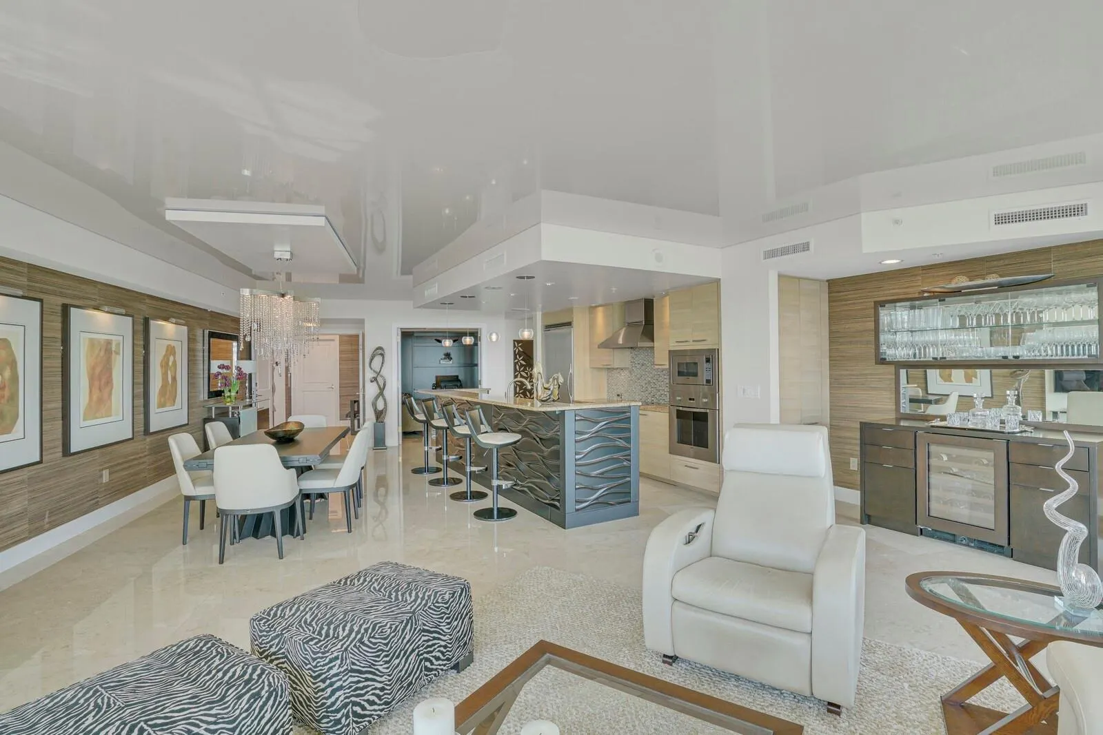 1 N Ocean Blvd, #506