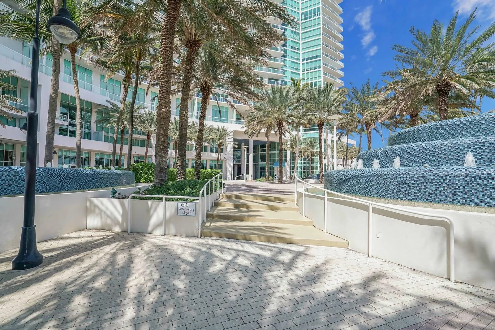 1 N Ocean Blvd, #506