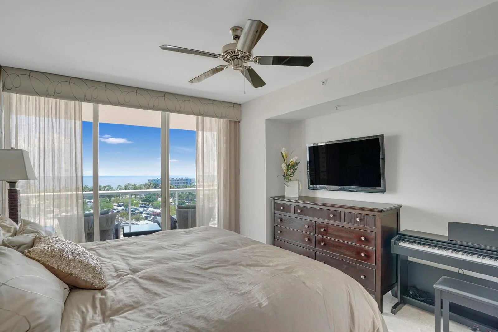 1 N Ocean Blvd, #506