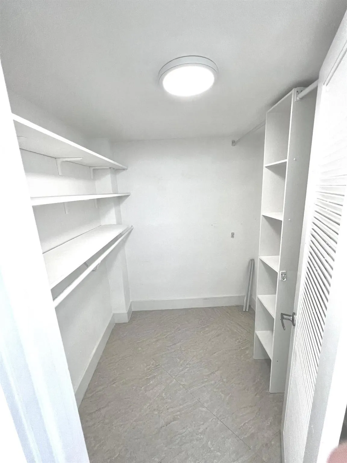 1345 Lincoln Rd, #1201
