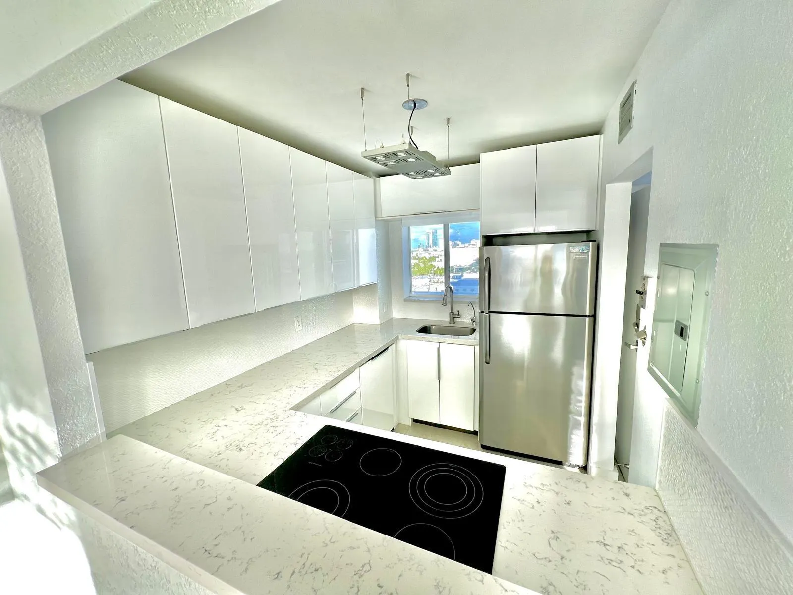 1345 Lincoln Rd, #1201