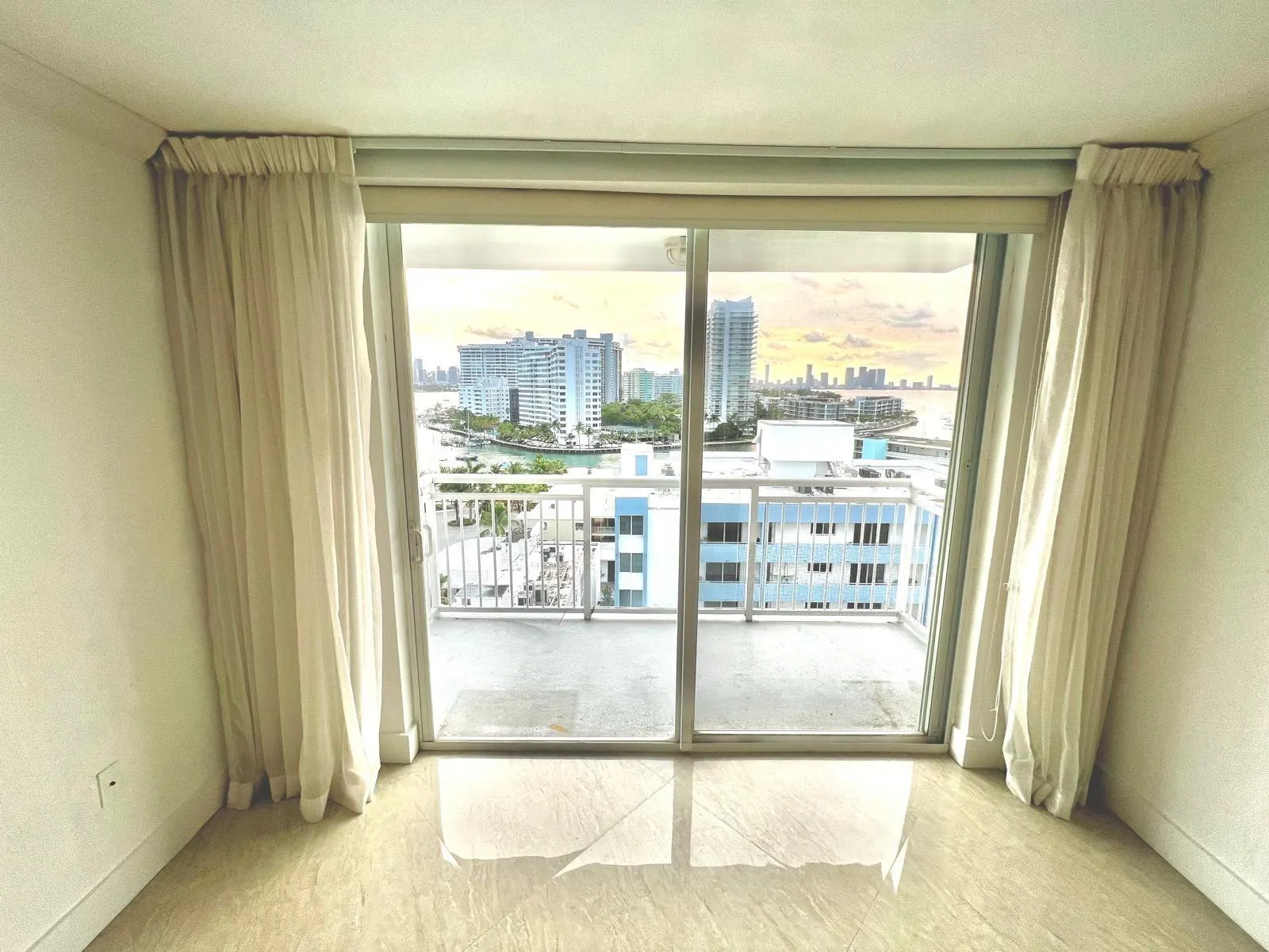 1345 Lincoln Rd, #1201