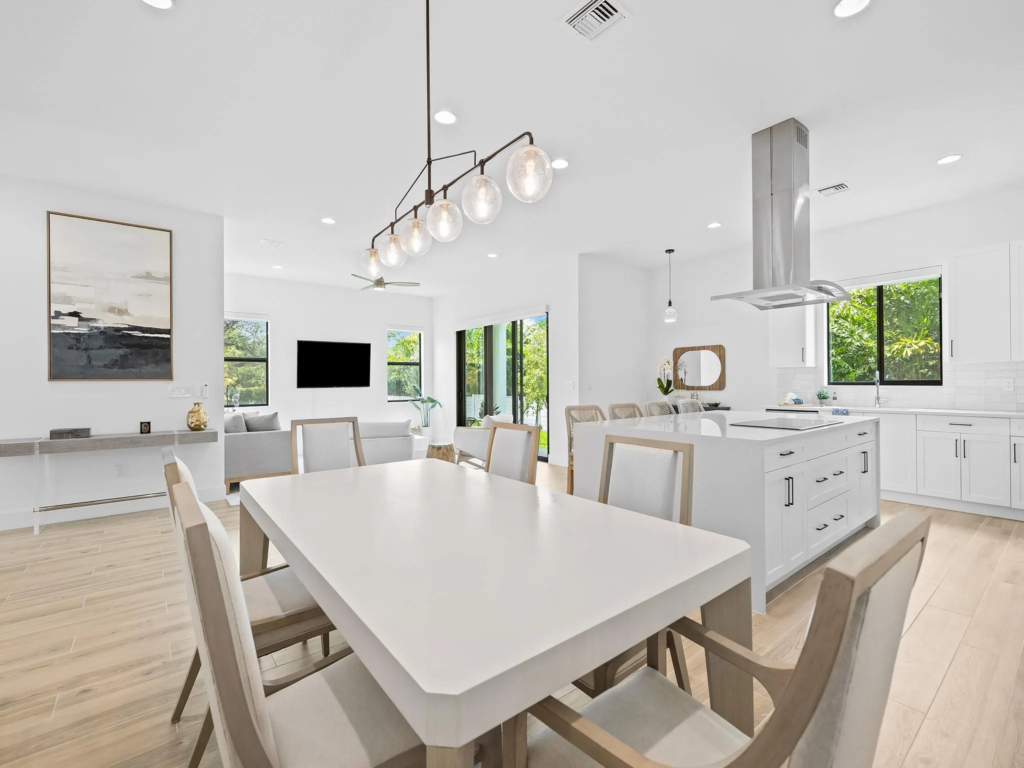 1433 SW 23rd Court