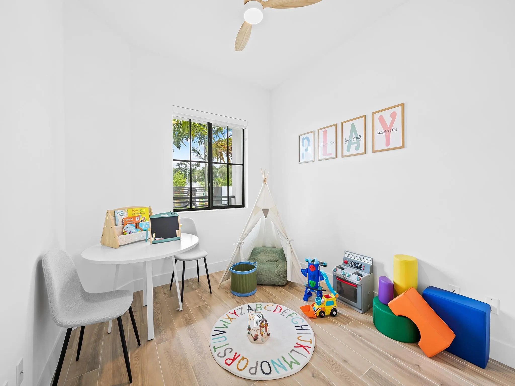 1433 SW 23rd Court