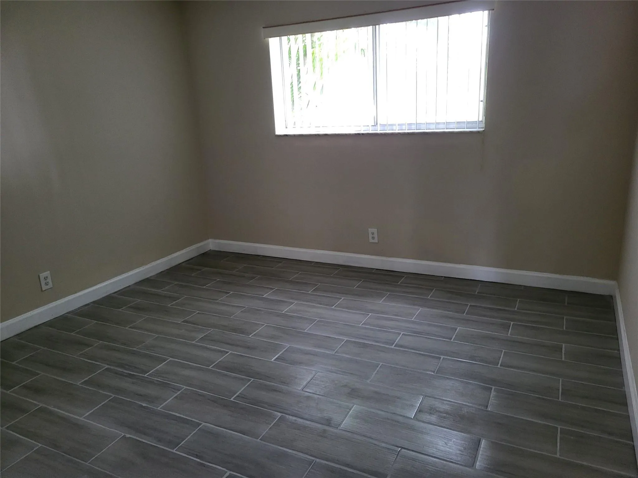 1501 Crescent Cir, #E42