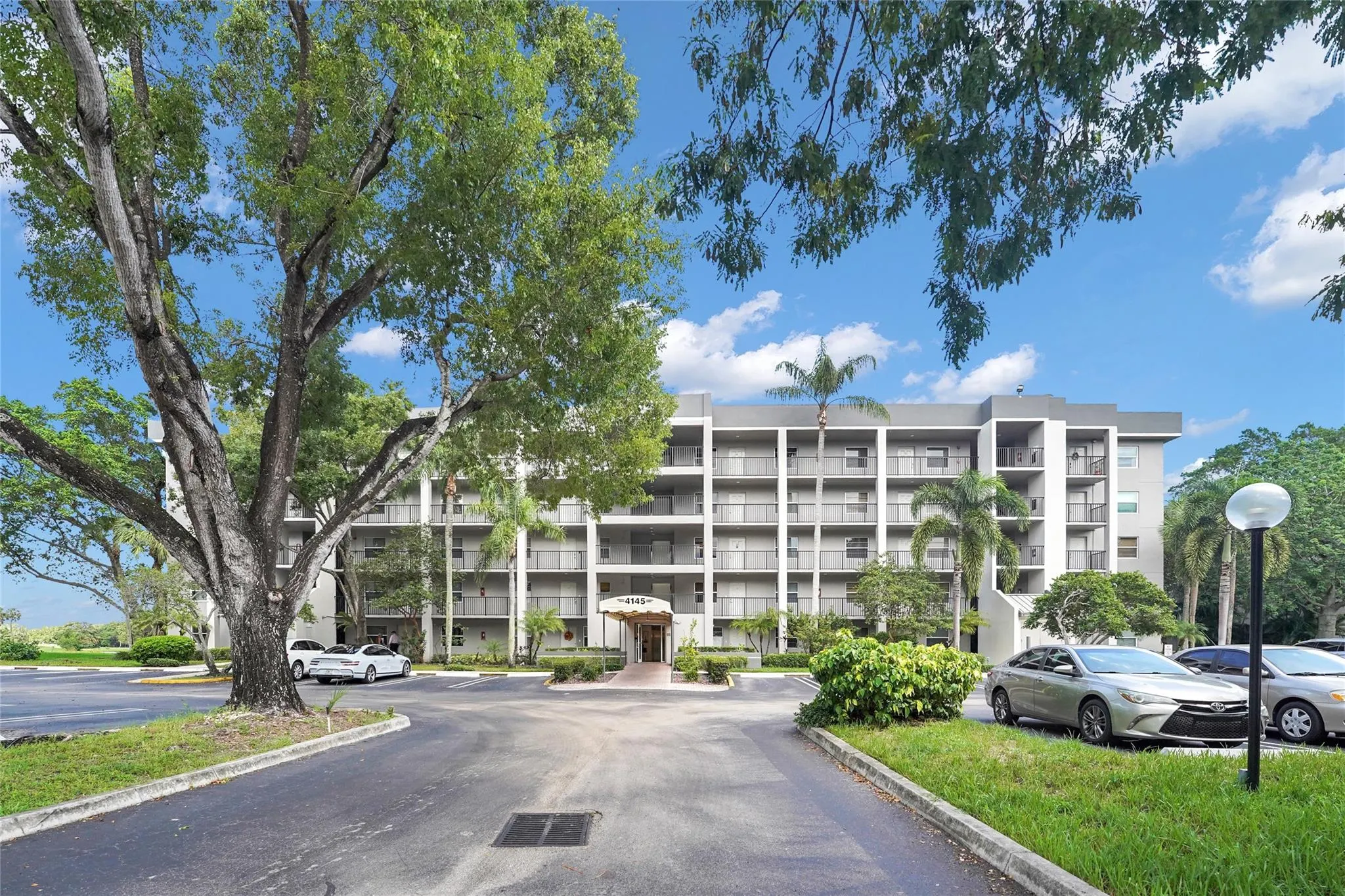 4145 Cypress Reach Ct, #505