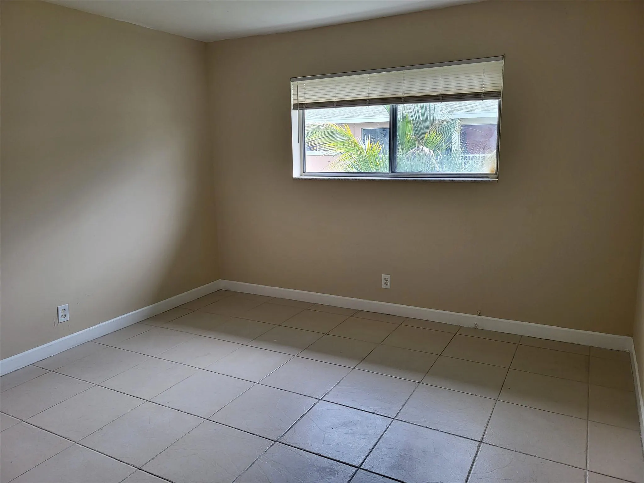 1501 Crescent Cir, #D35