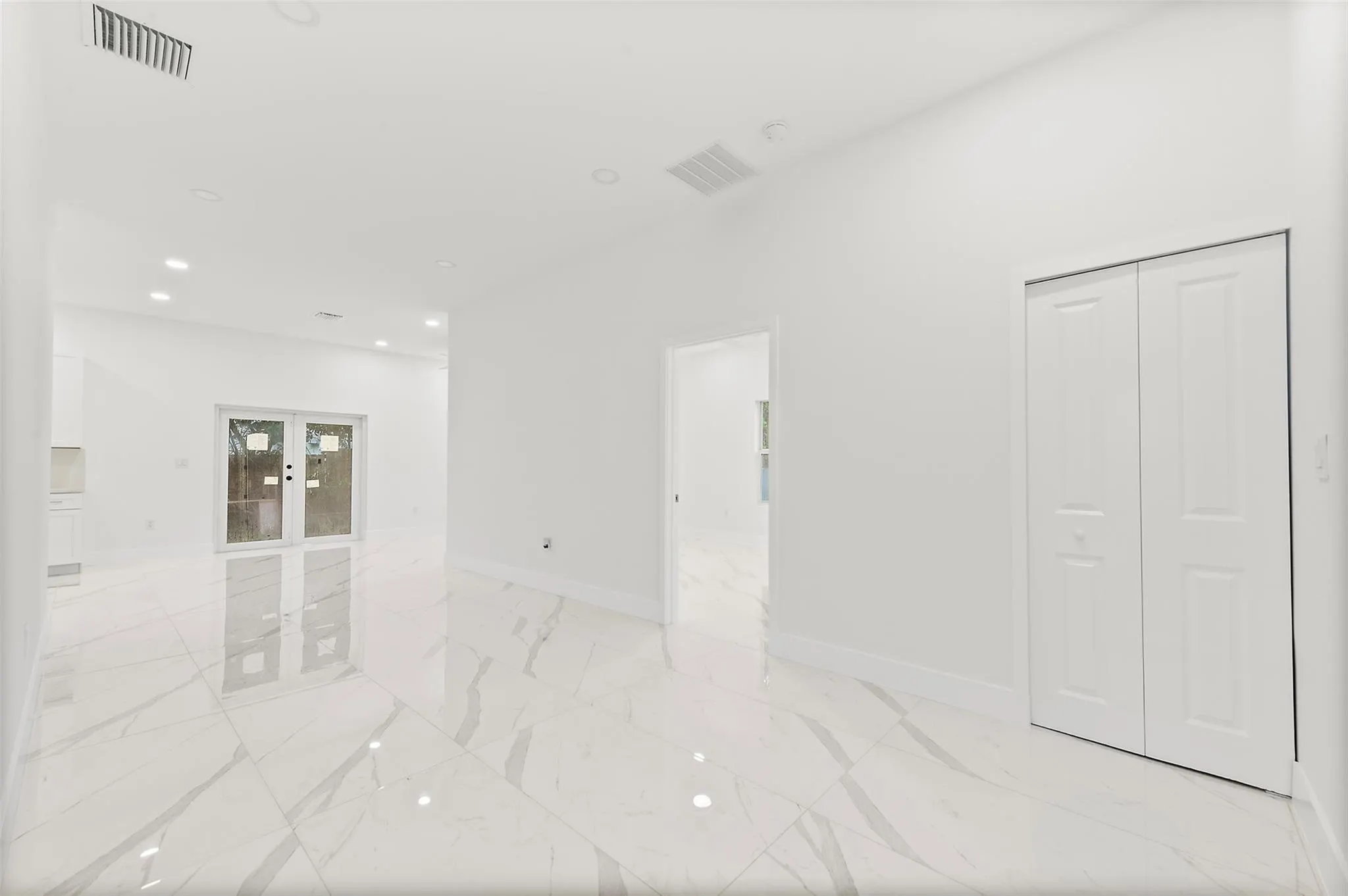 2407 NW 8th st