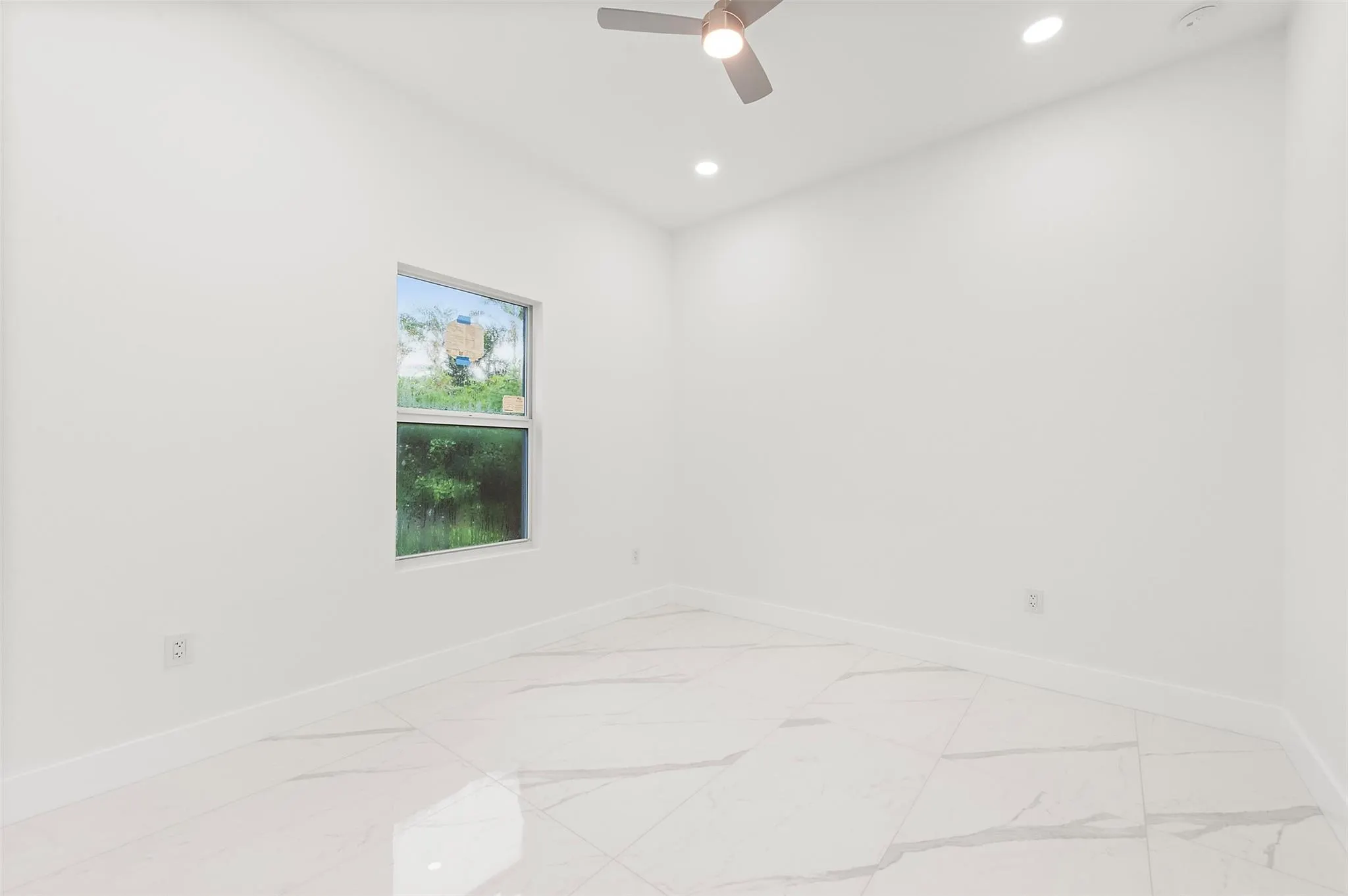 2407 NW 8th st