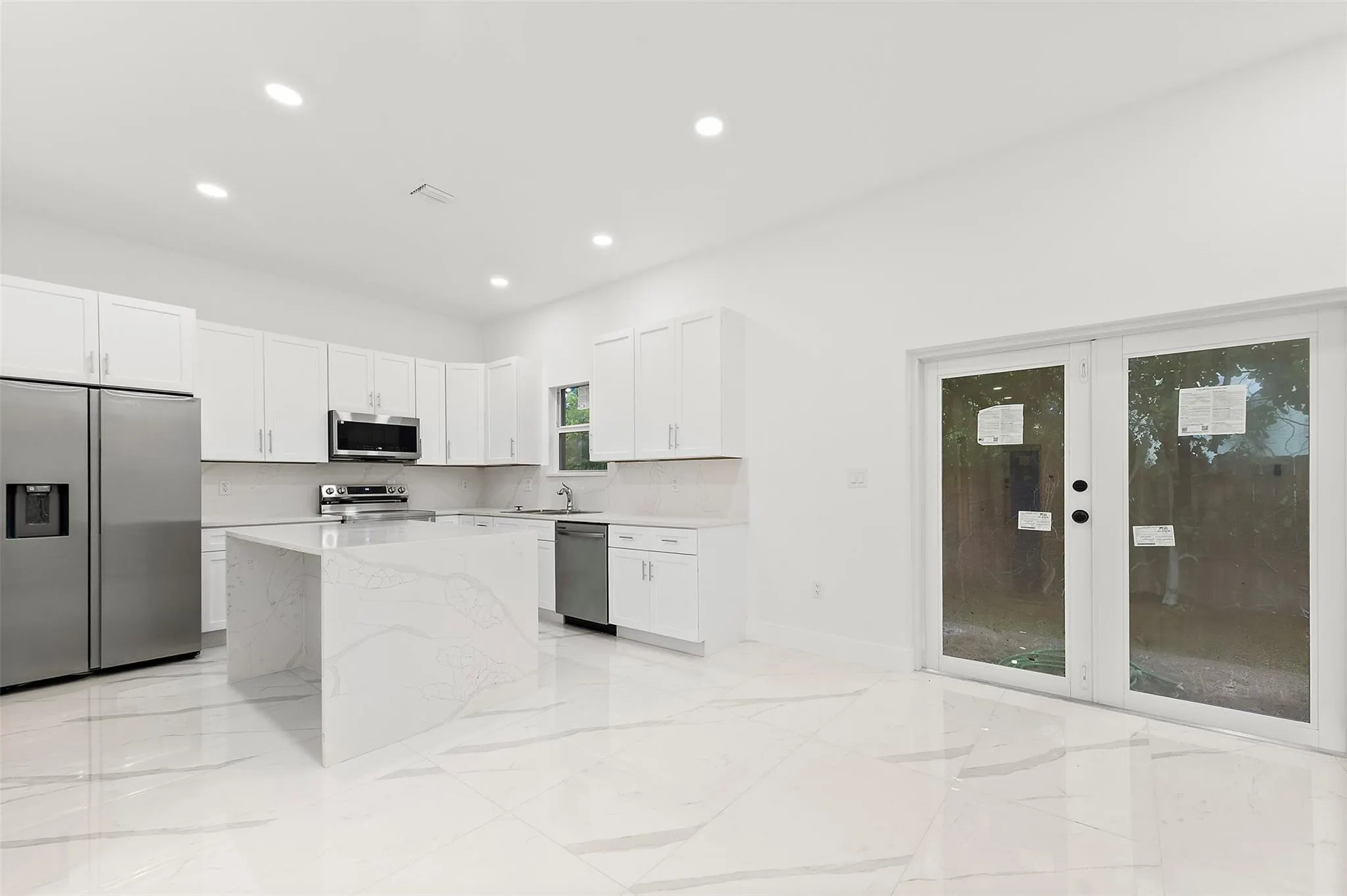 2407 NW 8th st