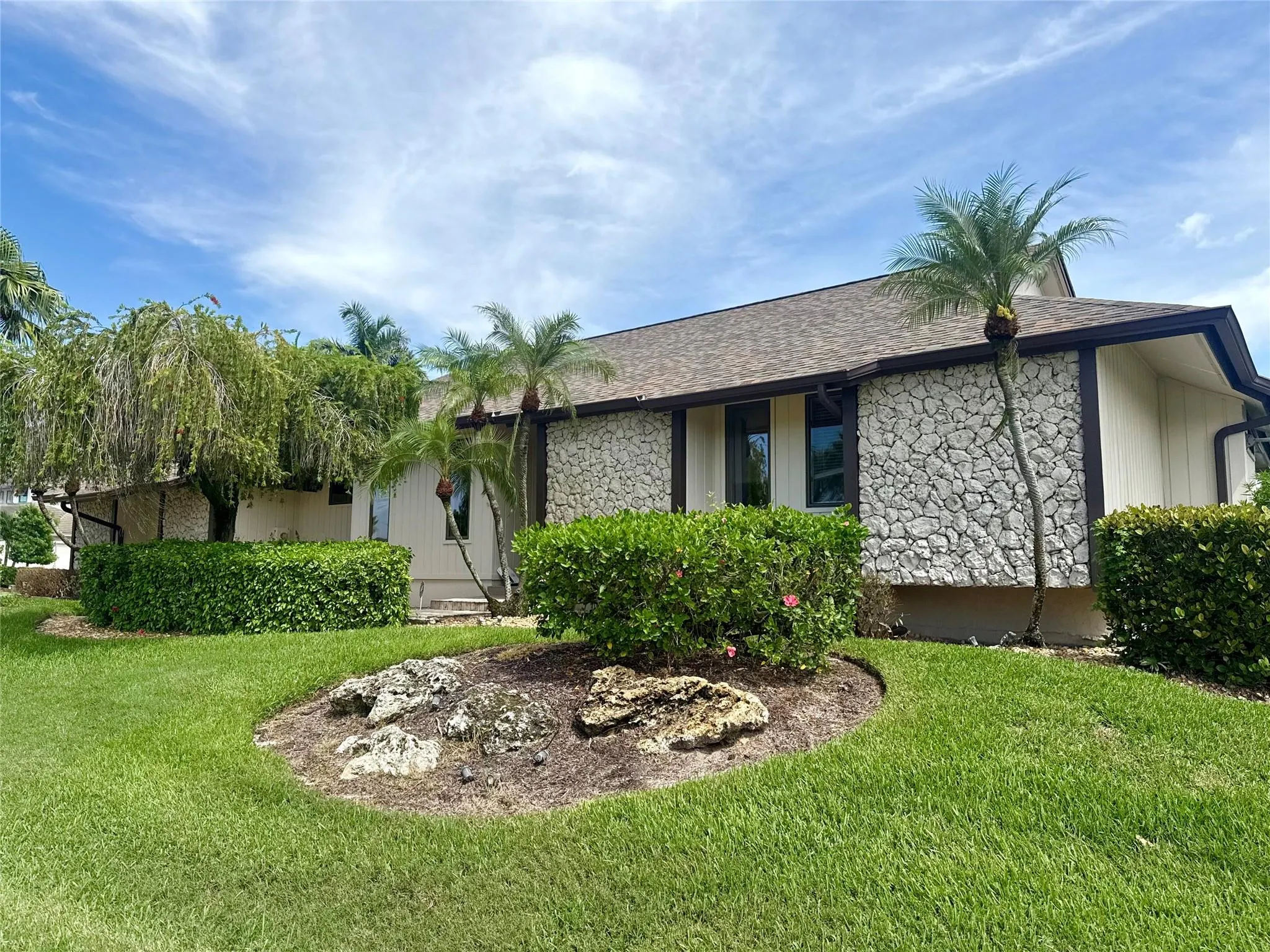 75 N Barfield Dr