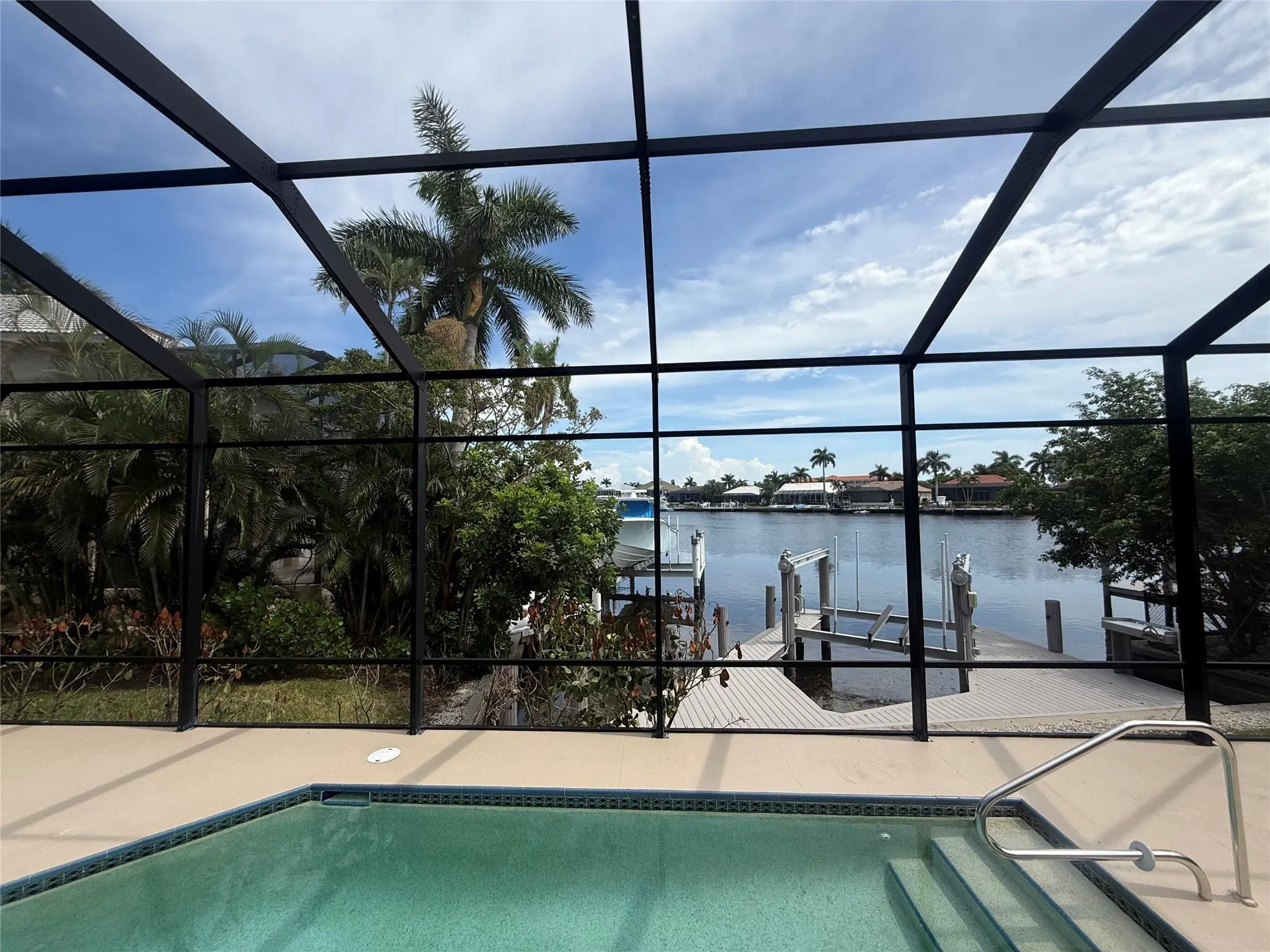 75 N Barfield Dr