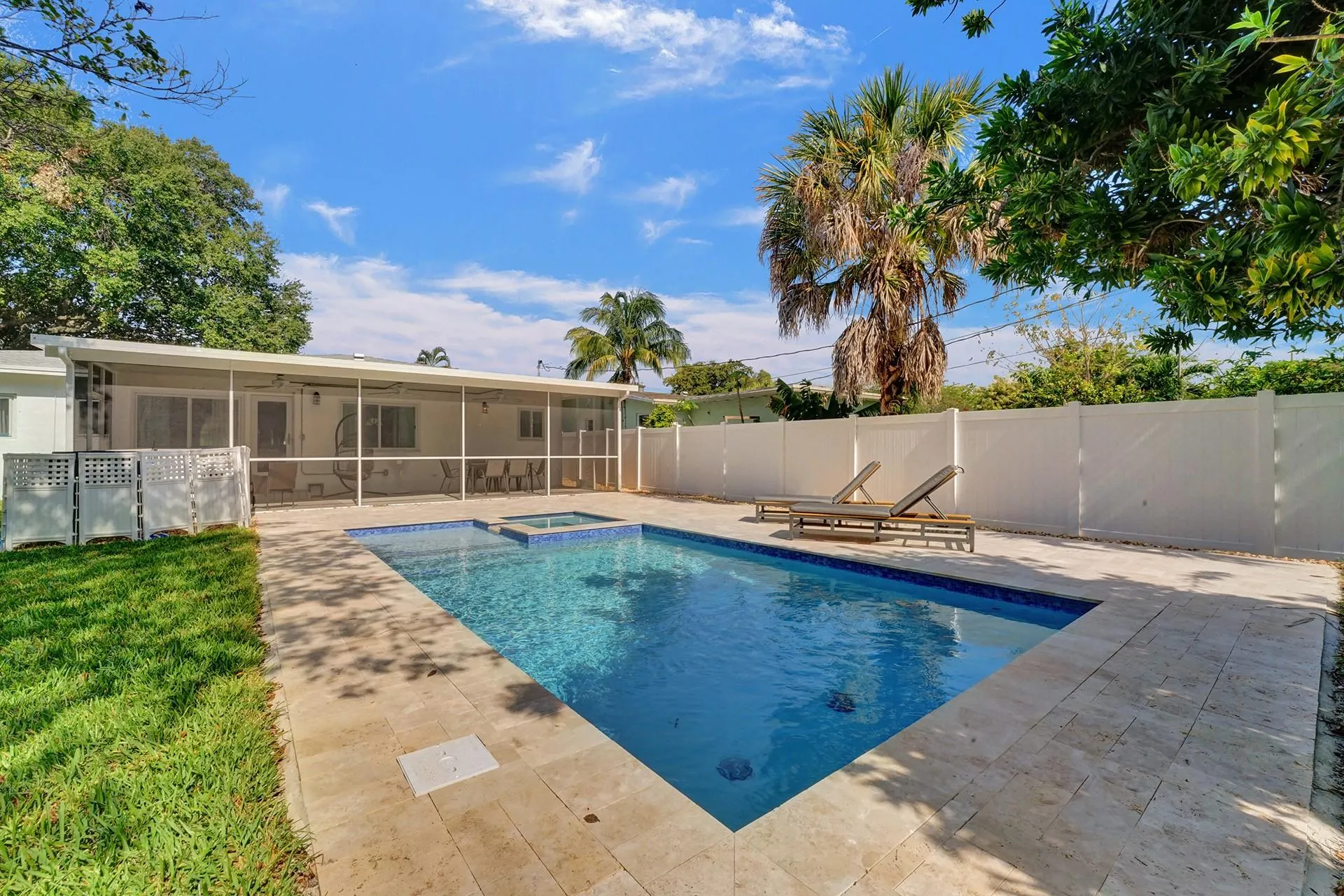 822 NW 6th Ave