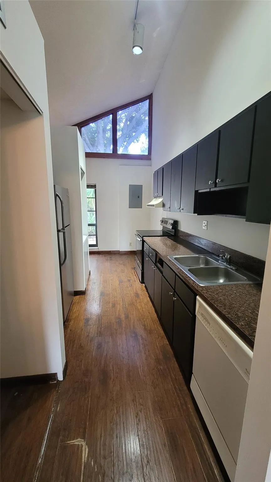 3131 NW 85th Ave