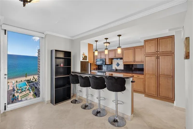 4280 Galt Ocean Dr, #14D