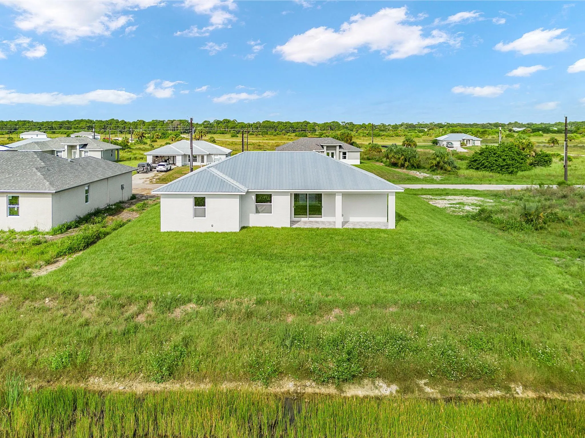 637 Royce Rd
