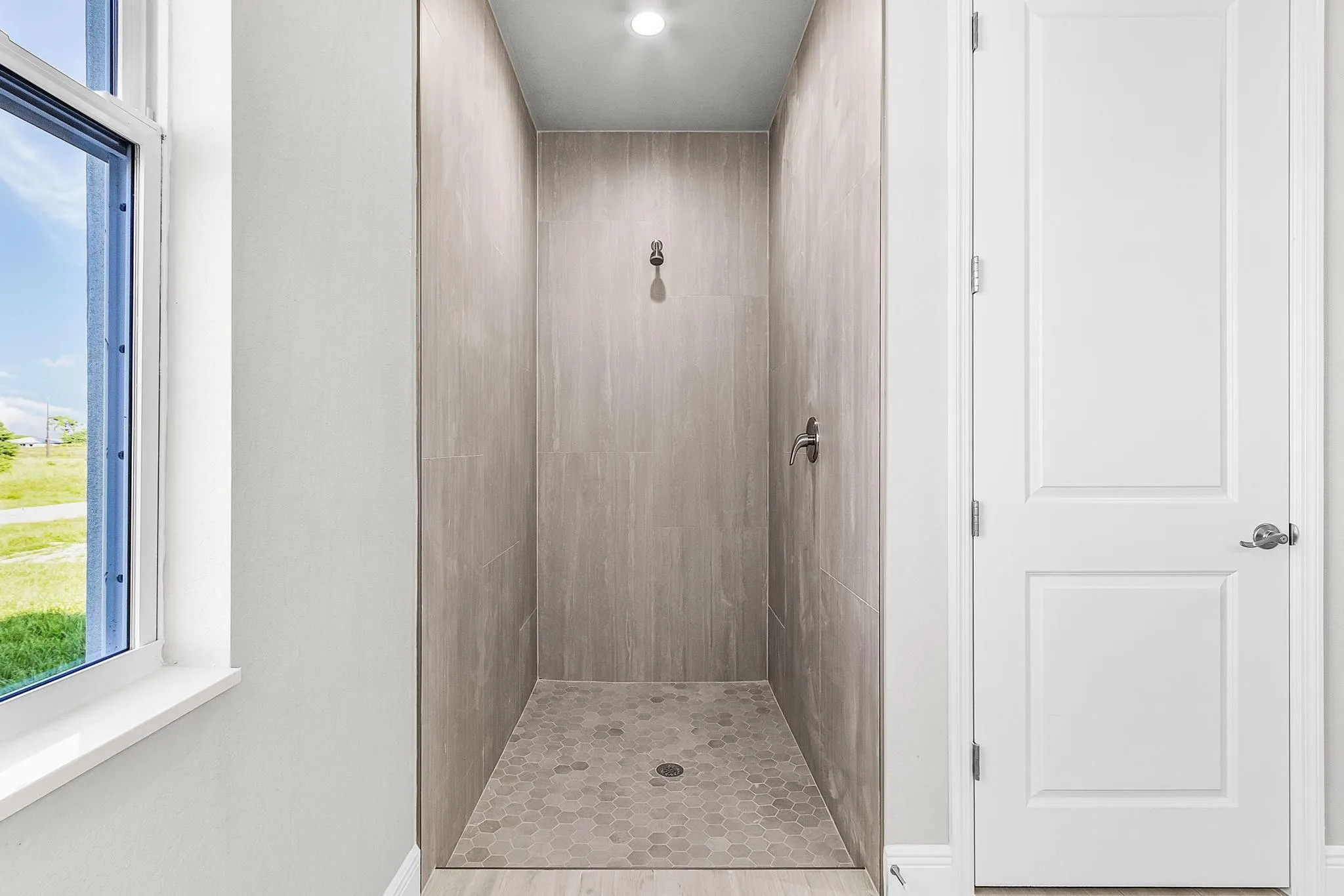 637 Royce Rd