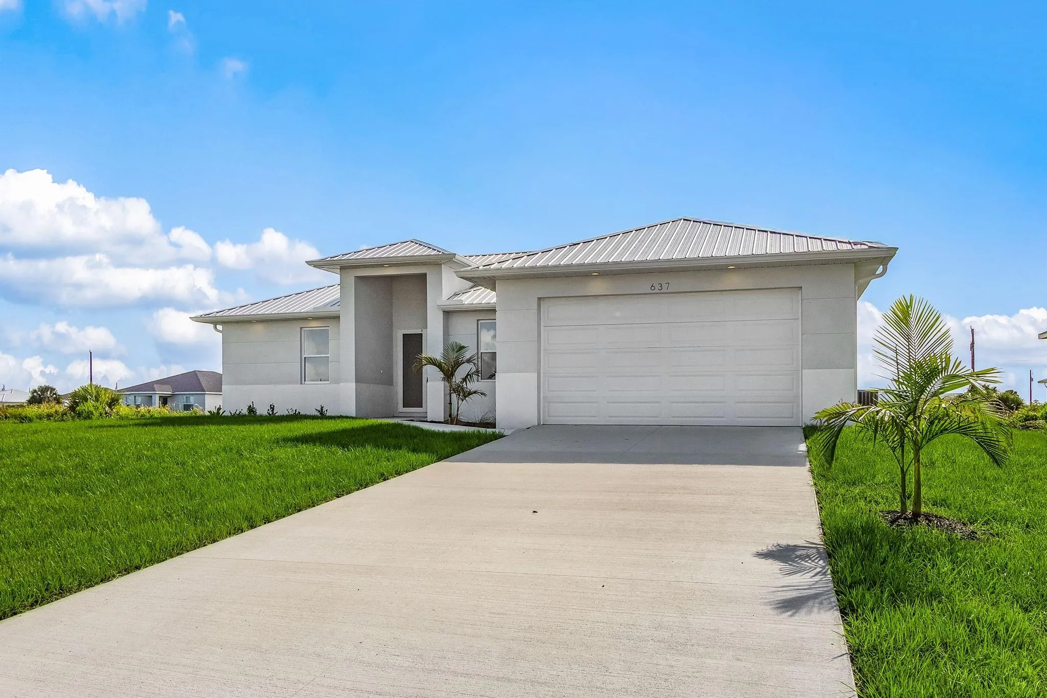 637 Royce Rd