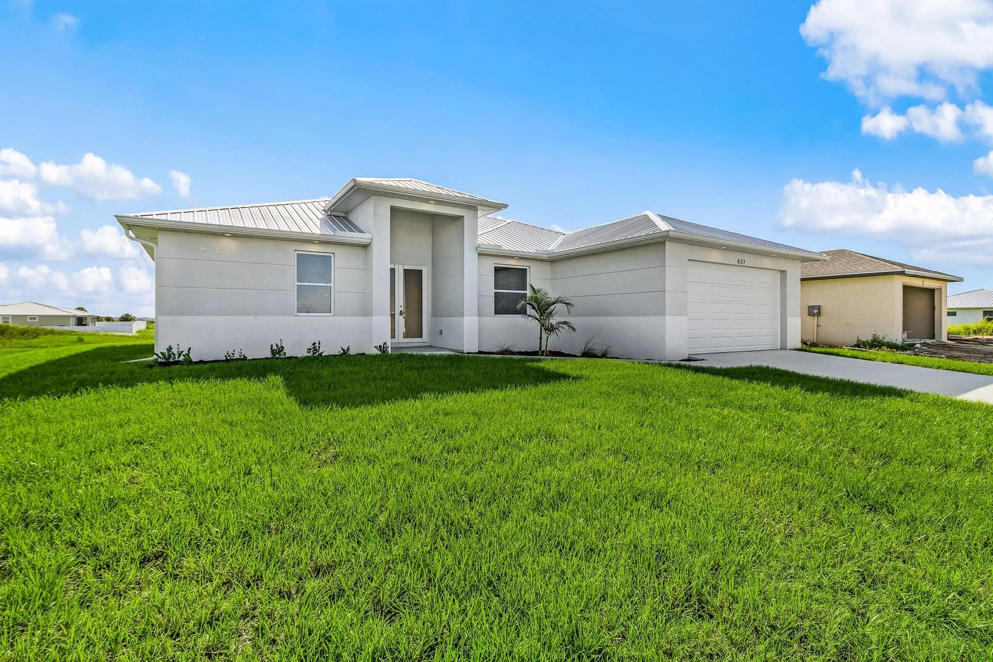 637 Royce Rd