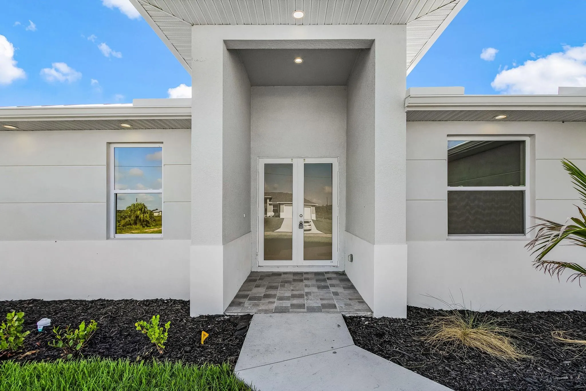 637 Royce Rd