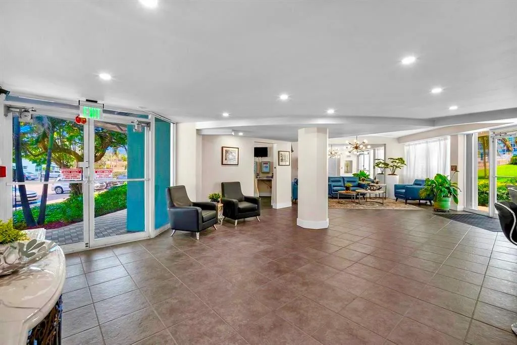 1900 S Ocean Dr, #502