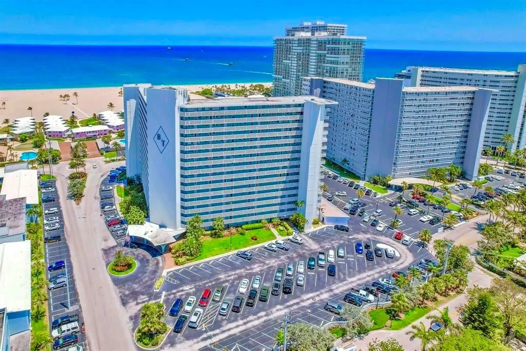 1900 S Ocean Dr, #502