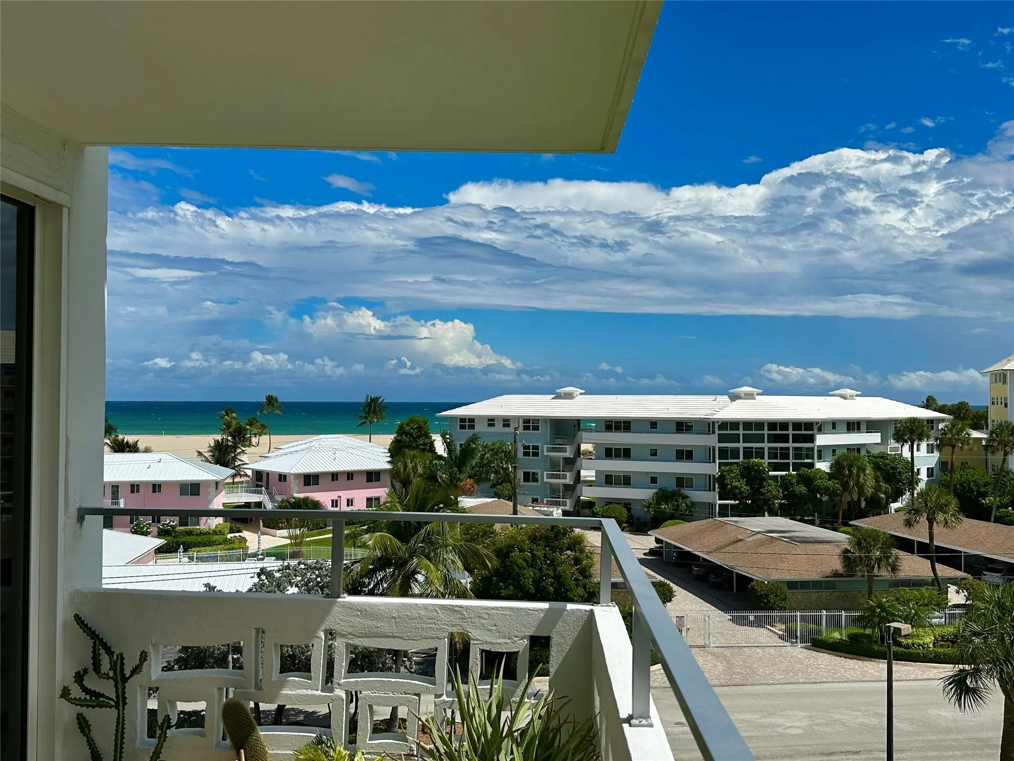 1900 S Ocean Dr, #502