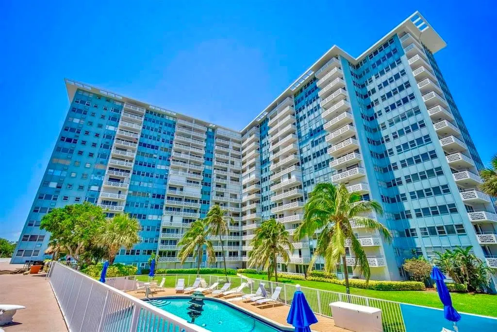 1900 S Ocean Dr, #502